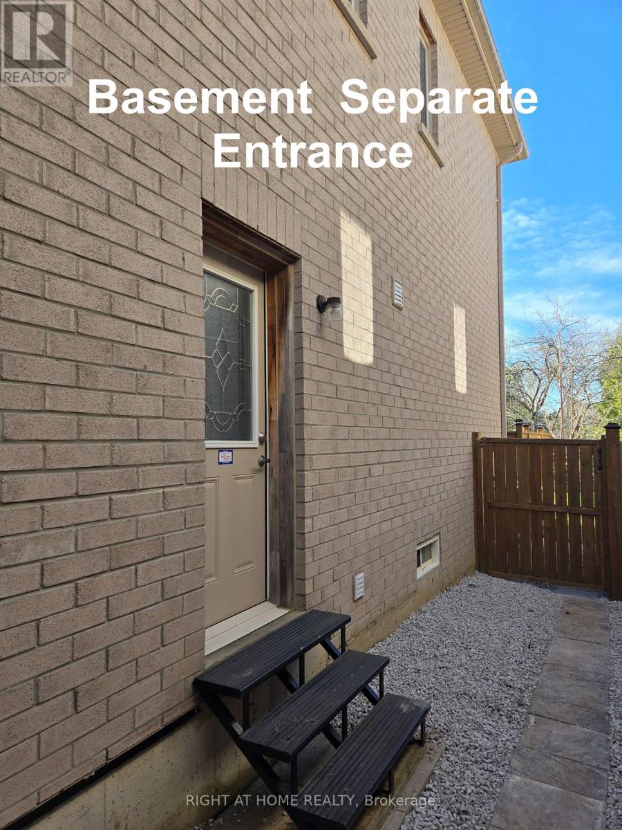 62 Rossini Drive, Richmond Hill, Ontario  L4E 0W3 - Photo 44 - N13069206