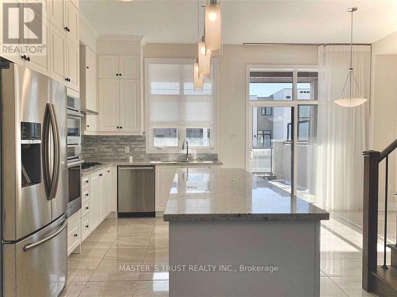 605 Marc Santi Boulevard, Vaughan, Ontario  L6A 4Z8 - Photo 2 - N13075346