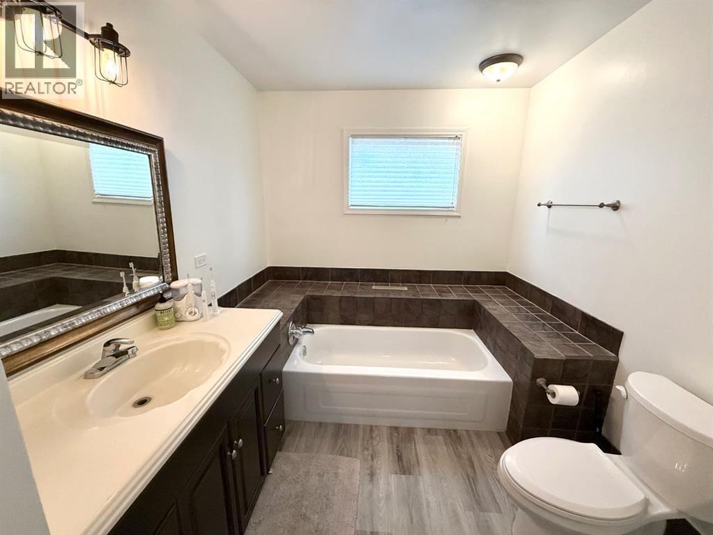 505 4 Street S, Vulcan, Alberta  T0L 2B0 - Photo 20 - A2307312