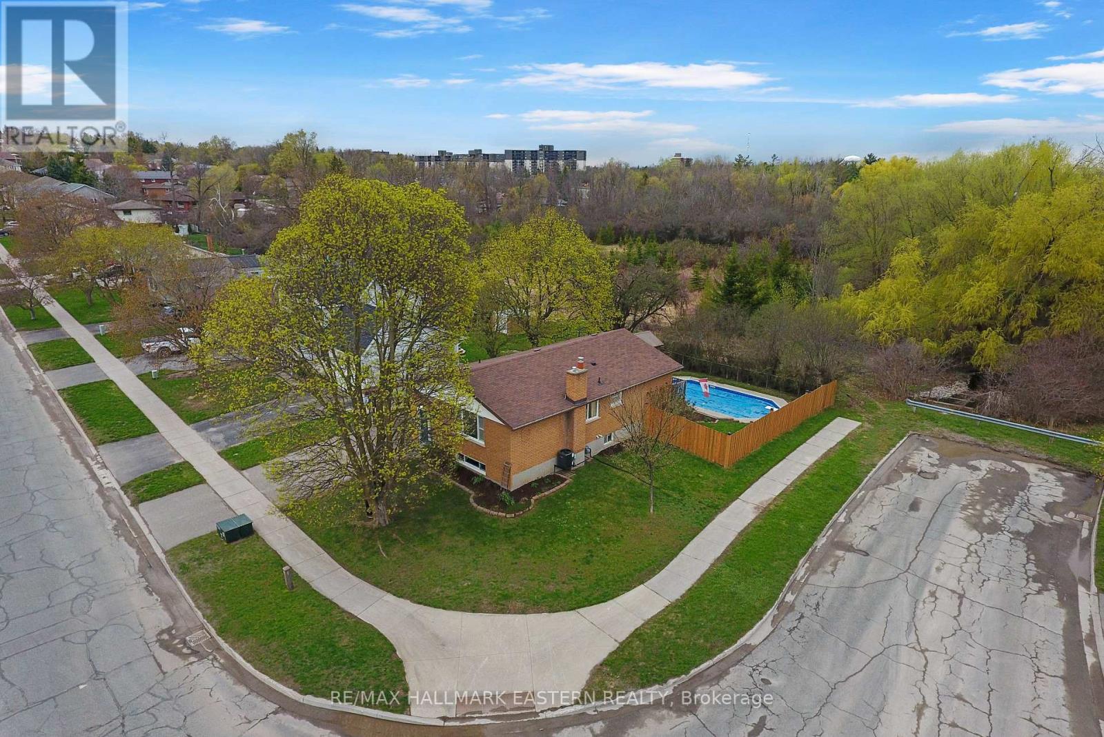 950 Silverdale Road, Peterborough, Ontario  K9J 7W6 - Photo 2 - X13075356