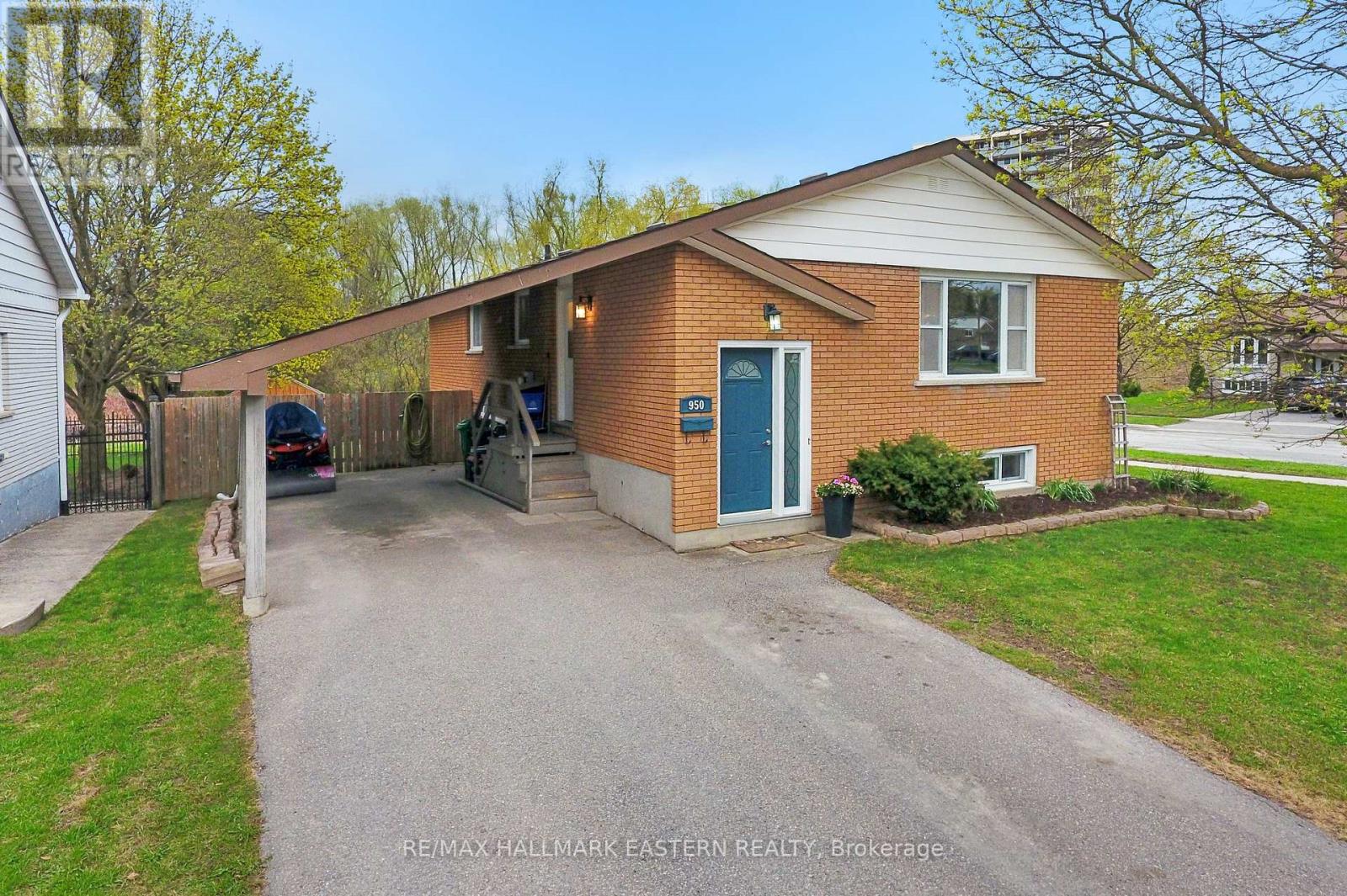 950 SILVERDALE ROAD, Peterborough, Ontario