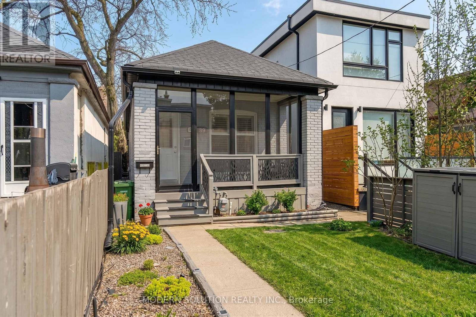 741 MILVERTON BOULEVARD, Toronto, Ontario