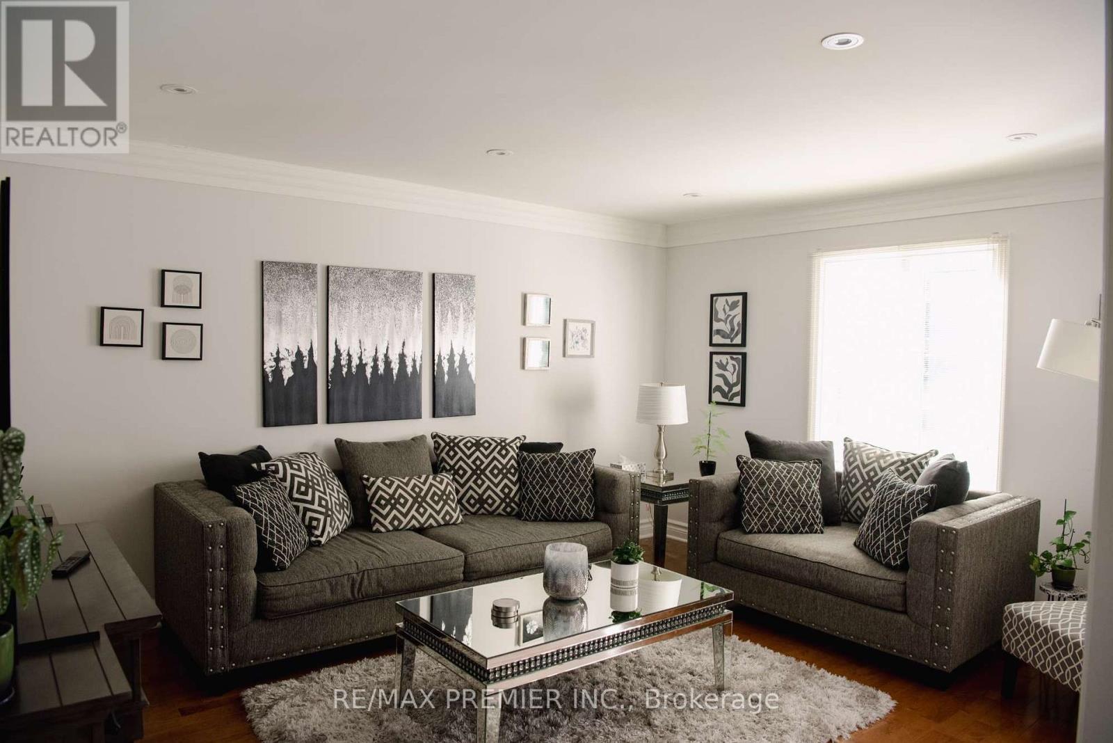 11 Sleepy Hollow Lane, Whitchurch-Stouffville, Ontario  L4A 3G7 - Photo 6 - N13052804