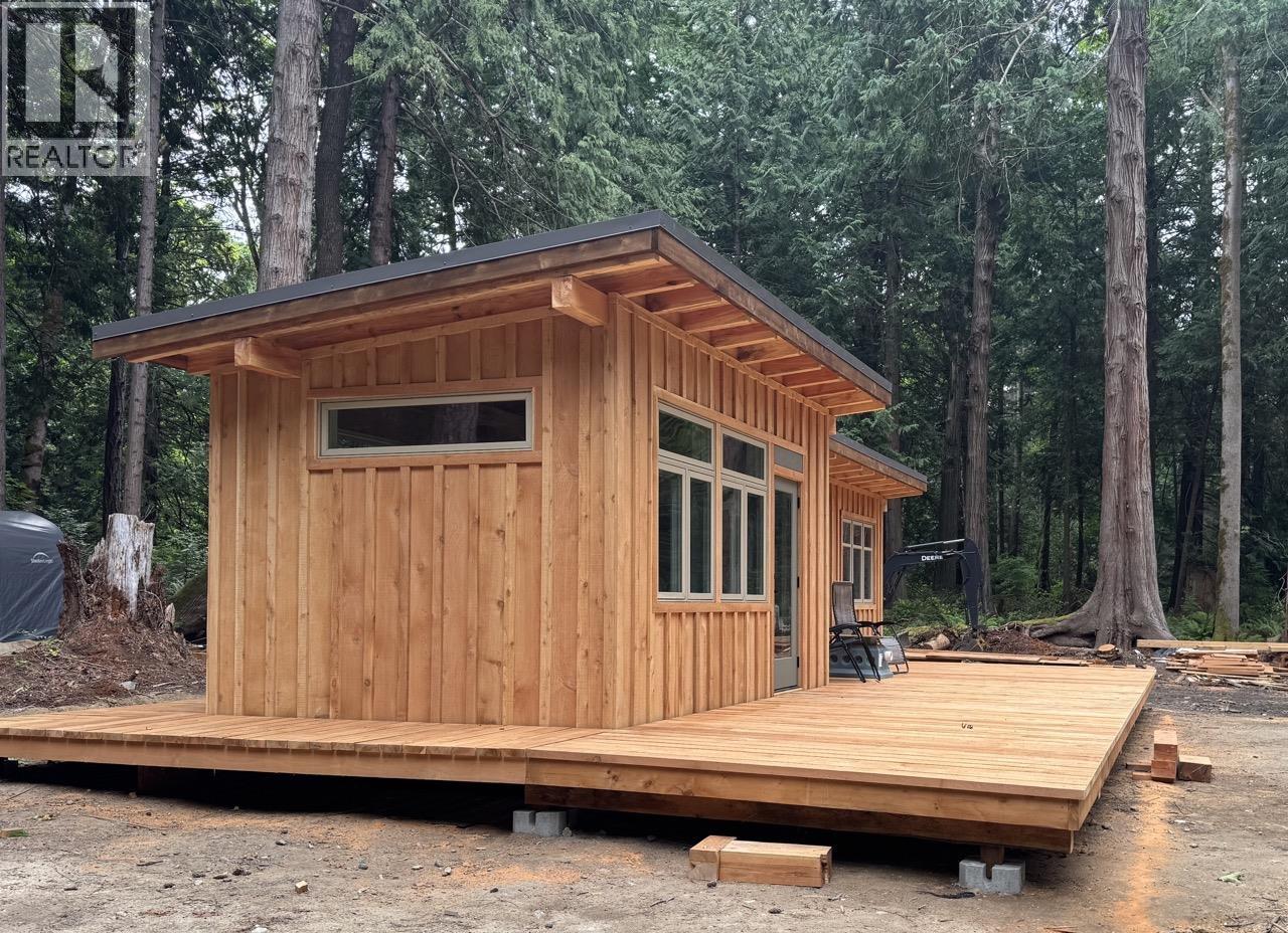 315 Hairy Elbow Road, Sechelt, British Columbia  V0N 3A0 - Photo 5 - R3101428