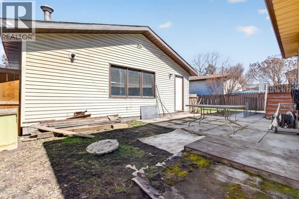 900 Abbeydale Drive Ne, Calgary, Alberta  T2A 5Y1 - Photo 32 - A2307433