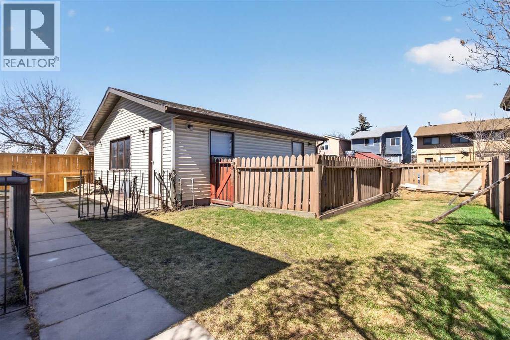 900 Abbeydale Drive Ne, Calgary, Alberta  T2A 5Y1 - Photo 33 - A2307433