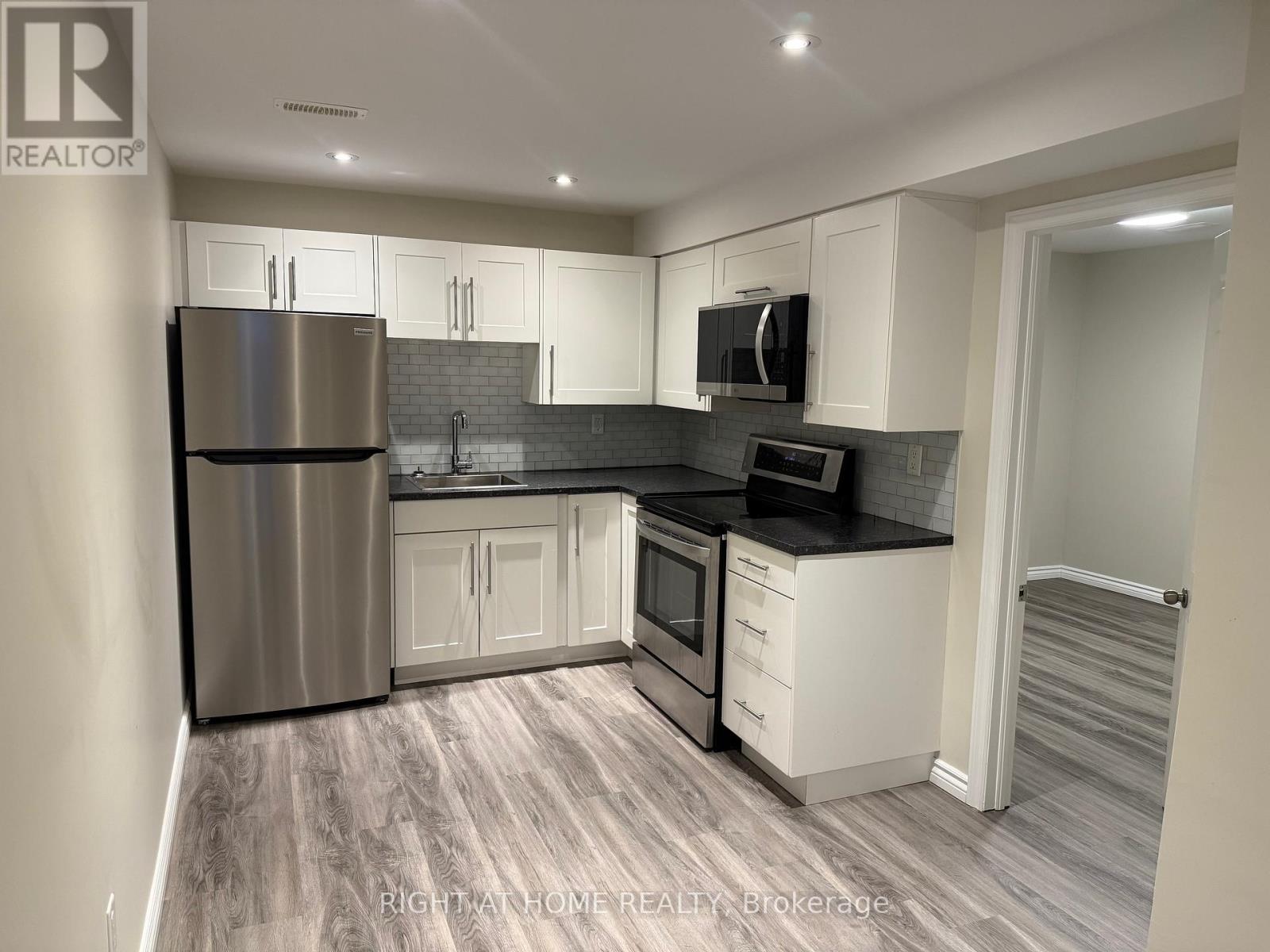 88 Gregory Road, Ajax, Ontario  L1S 3B4 - Photo 4 - E12928630