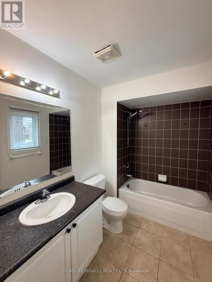 69 Headwater Crescent, Richmond Hill, Ontario  L4E 0T2 - Photo 17 - N13042478