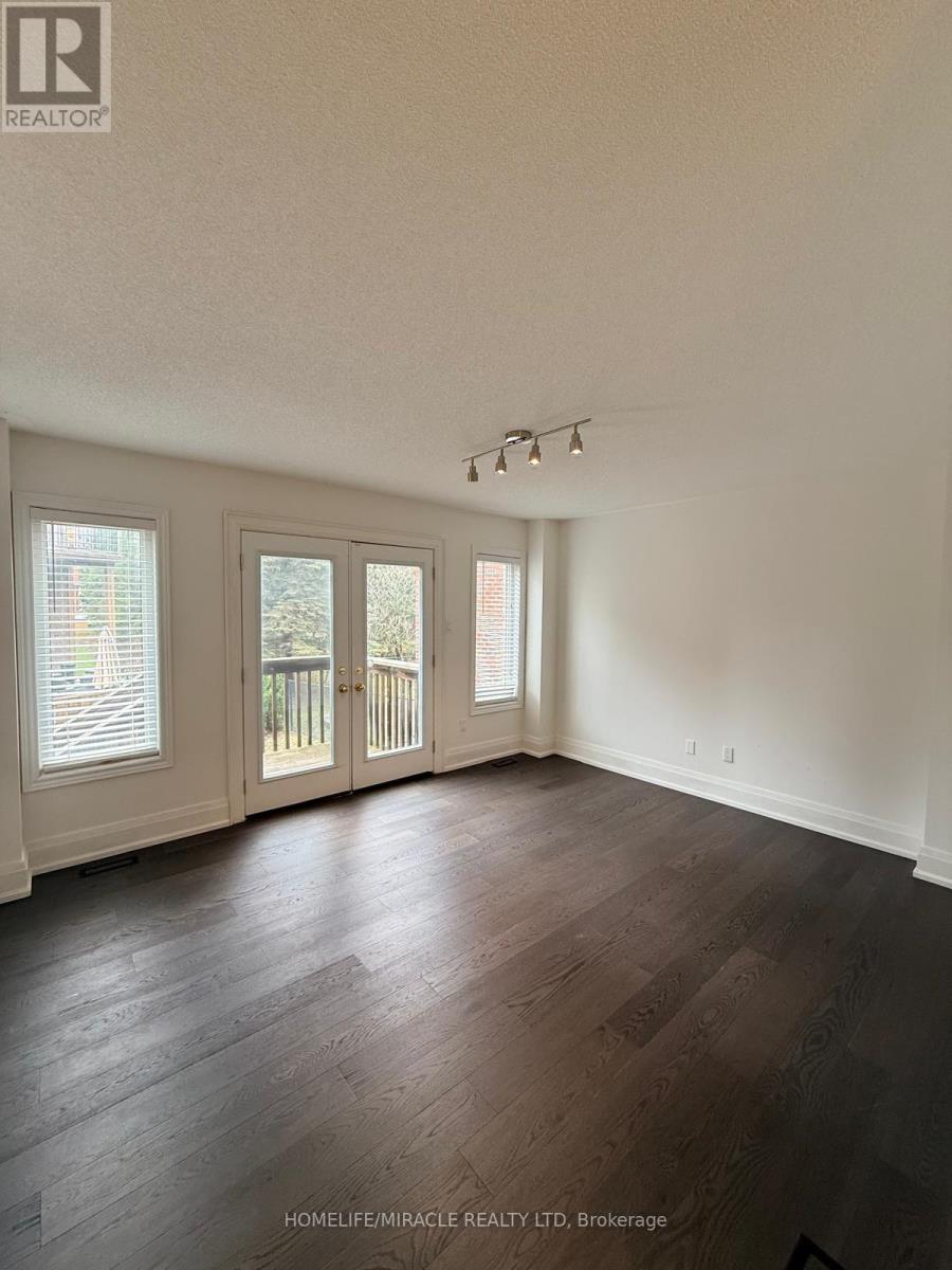 69 Headwater Crescent, Richmond Hill, Ontario  L4E 0T2 - Photo 8 - N13042478