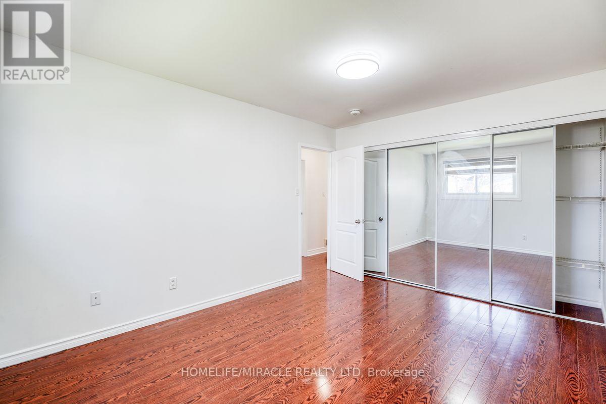 40 Reigate Avenue, Brampton, Ontario  L6V 2E3 - Photo 15 - W13075390