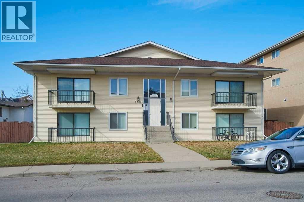 4323 75 Street NW, Calgary, Alberta