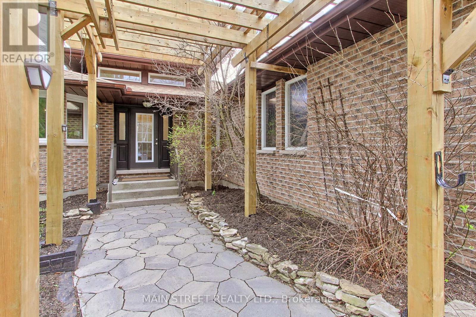24 Maple Grove Road, Kawartha Lakes, Ontario  K9V 4R6 - Photo 4 - X13075368