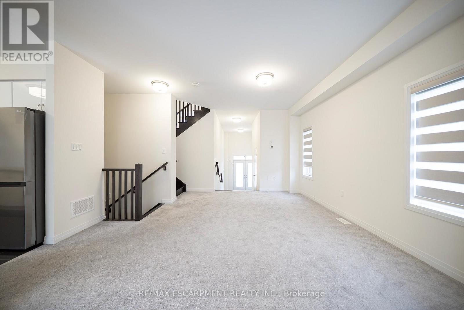 9 Tarrison Street, Brantford, Ontario  N3V 0B1 - Photo 5 - X13075388