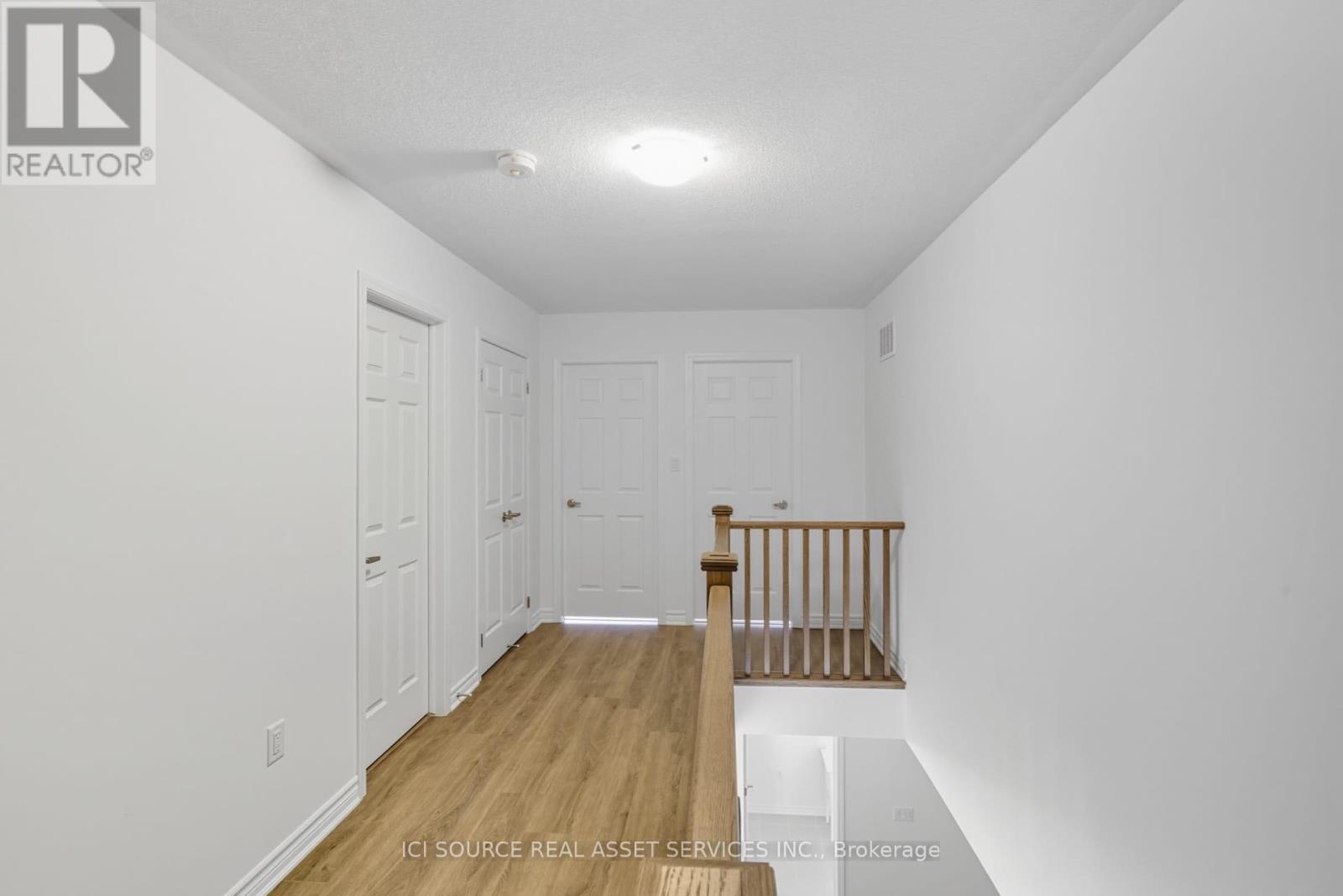 16 Pearen Lane, Barrie, Ontario  L9J 0Z6 - Photo 12 - S12949262