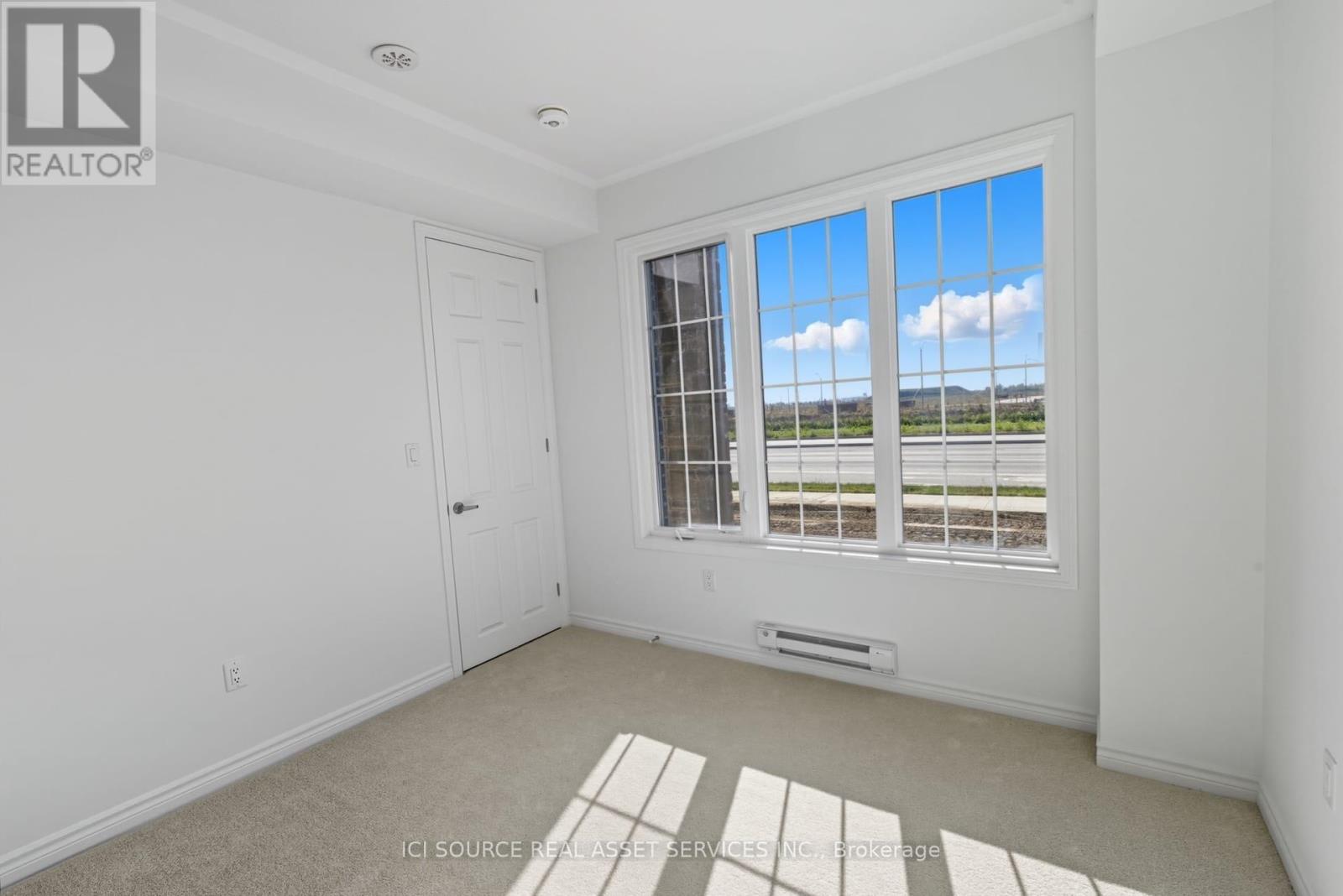 16 Pearen Lane, Barrie, Ontario  L9J 0Z6 - Photo 33 - S12949262