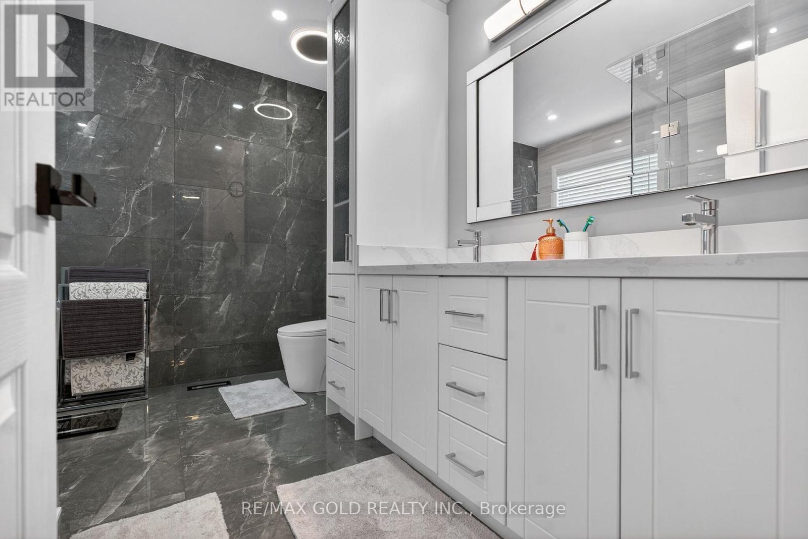 151 Brisdale Drive, Brampton, Ontario  L7A 2Y8 - Photo 16 - W13055006