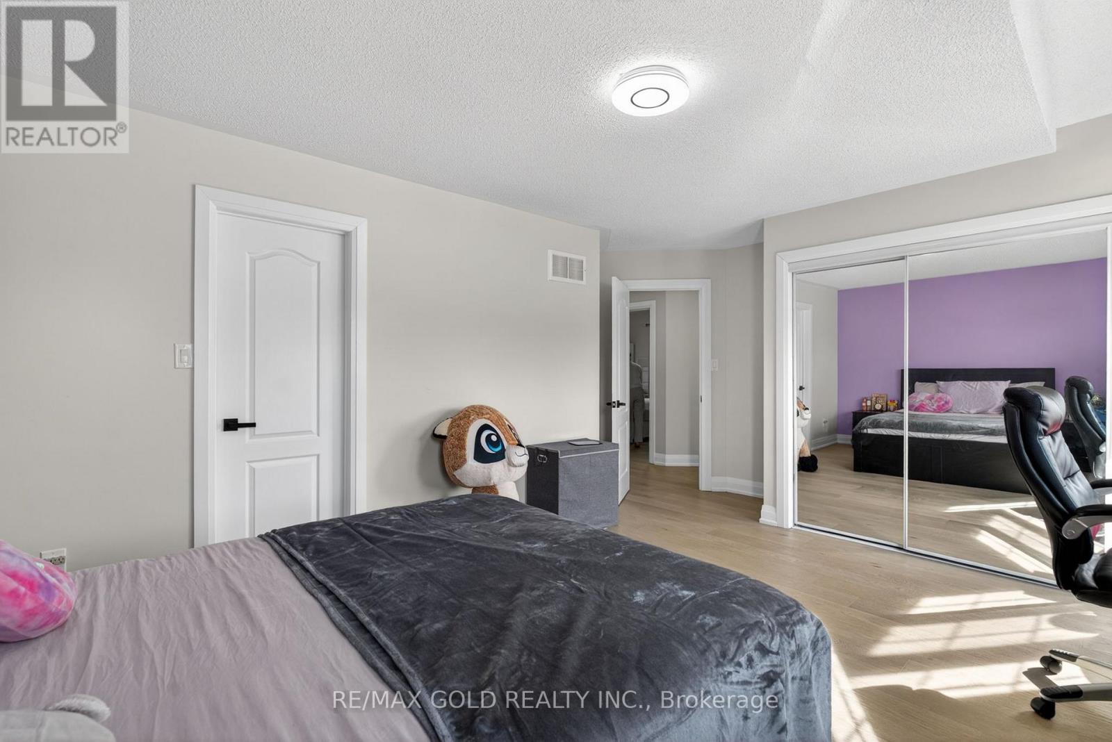 151 Brisdale Drive, Brampton, Ontario  L7A 2Y8 - Photo 27 - W13055006