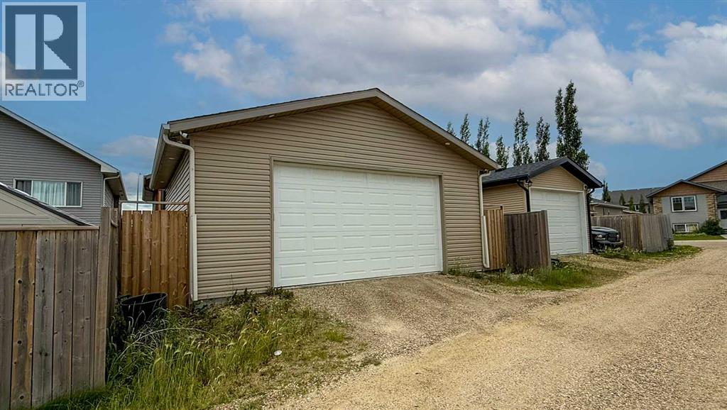 82 Harvest Close, Penhold, Alberta  T0M 1R0 - Photo 23 - A2302008