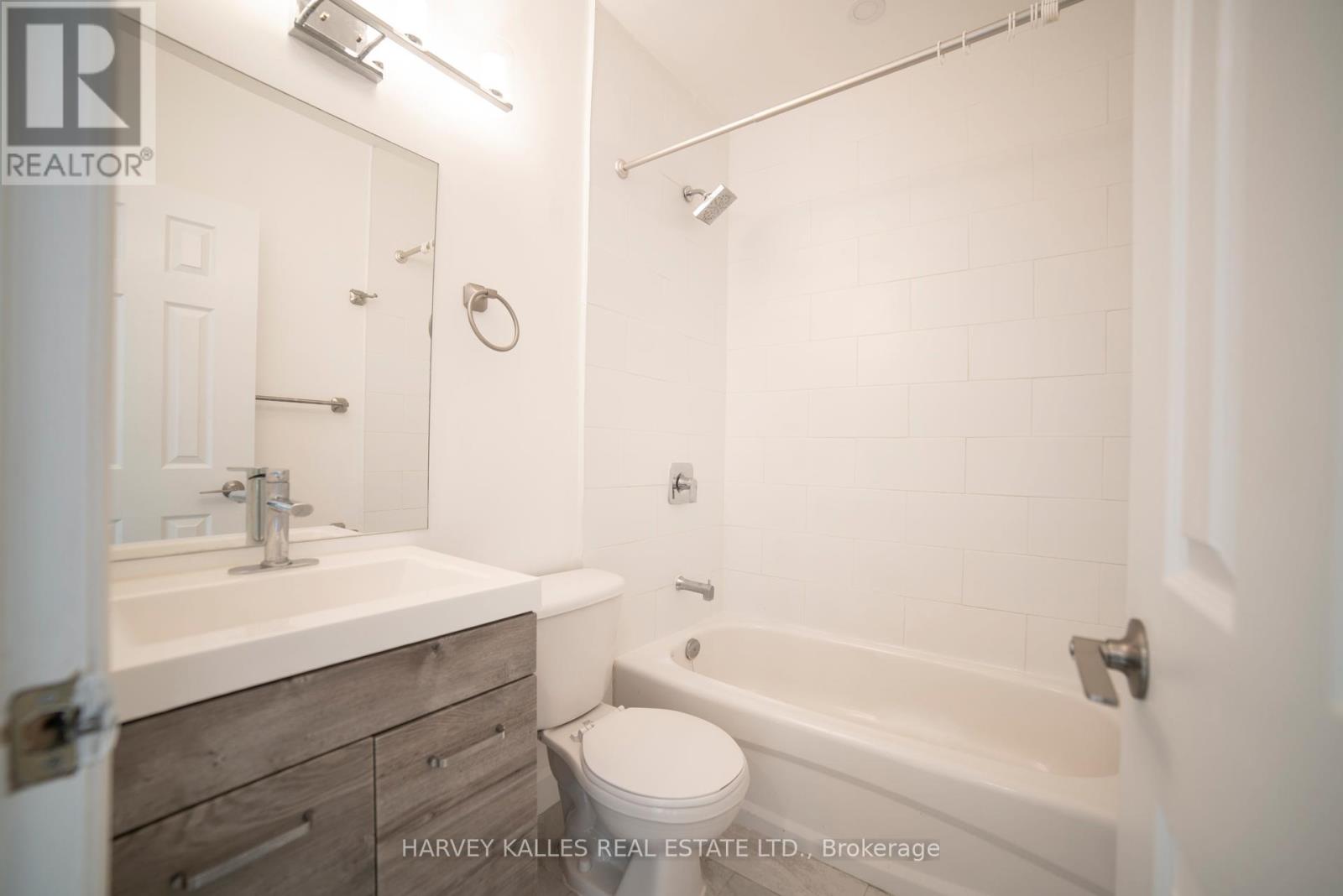1 - 1980 Eglinton Avenue W, Toronto, Ontario  M6E 2J9 - Photo 10 - W13068654