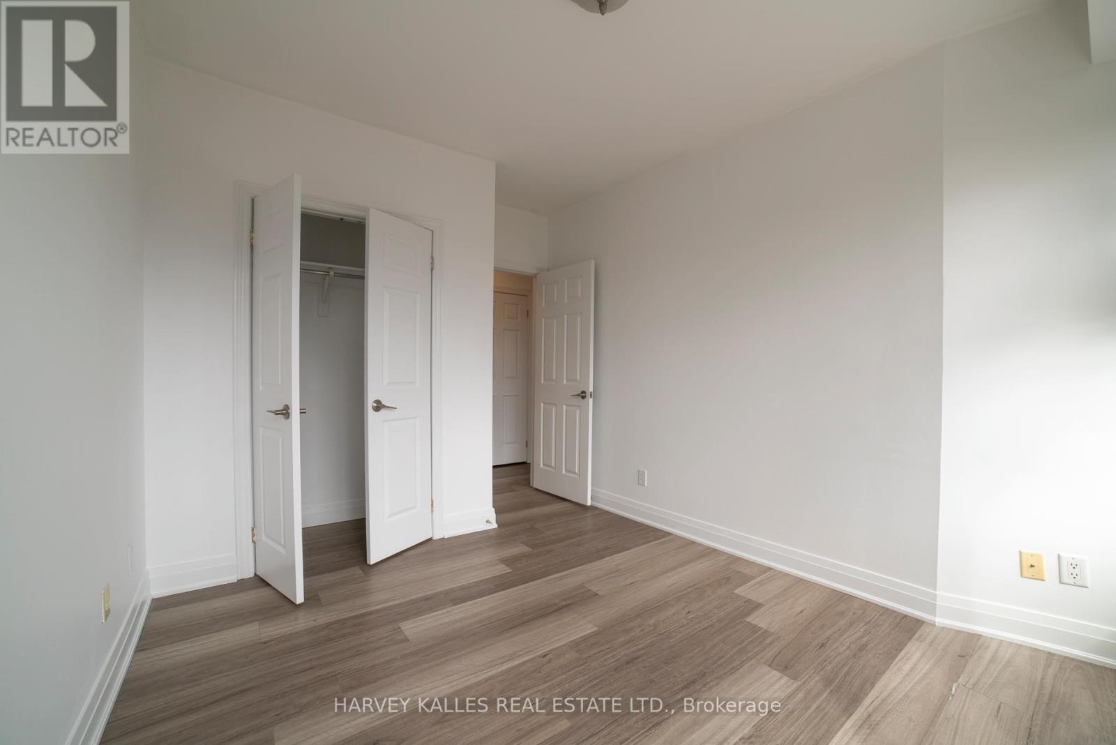 1 - 1980 Eglinton Avenue W, Toronto, Ontario  M6E 2J9 - Photo 7 - W13068654