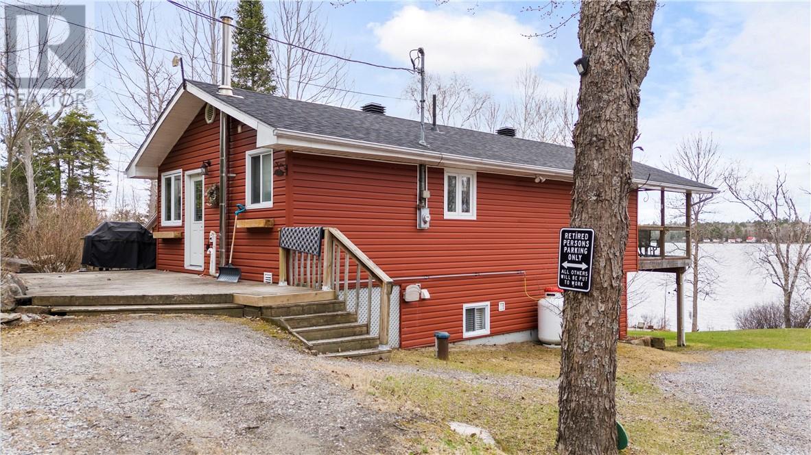 223 Norland Road, Verner, Ontario  P0M 2M0 - Photo 4 - 2127377