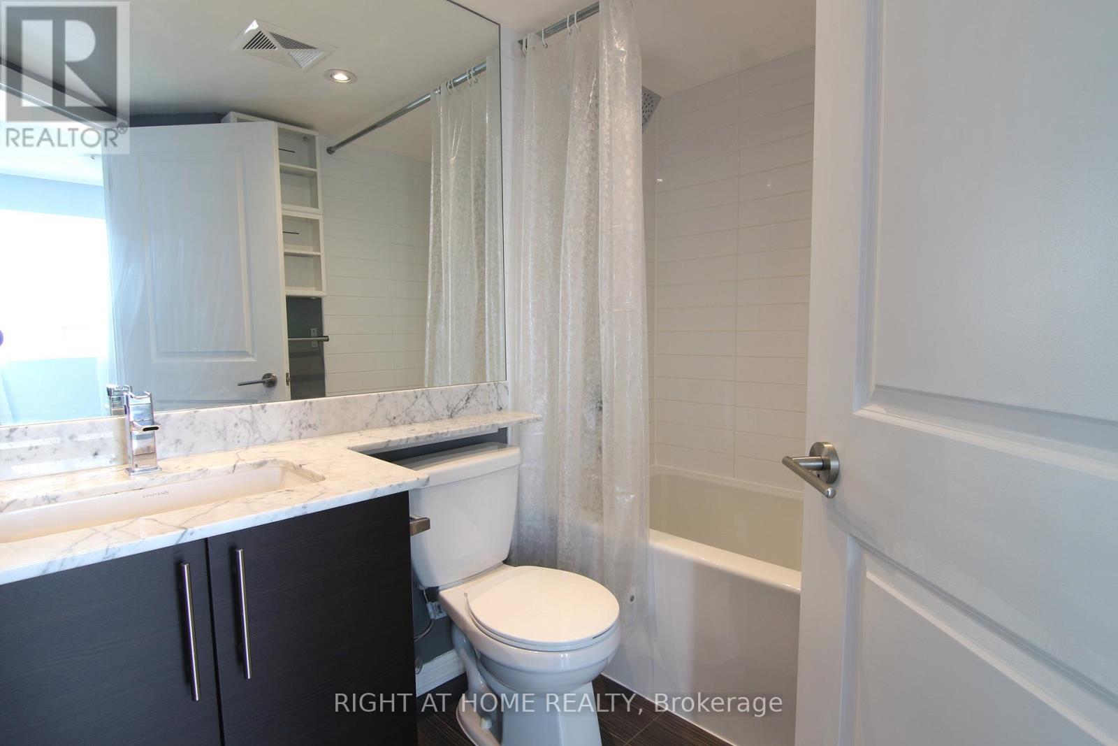 1711 - 125 Western Battery Road, Toronto, Ontario  M6K 3R8 - Photo 14 - C13075404