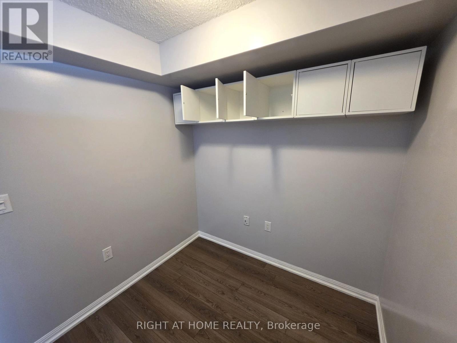 1711 - 125 Western Battery Road, Toronto, Ontario  M6K 3R8 - Photo 17 - C13075404