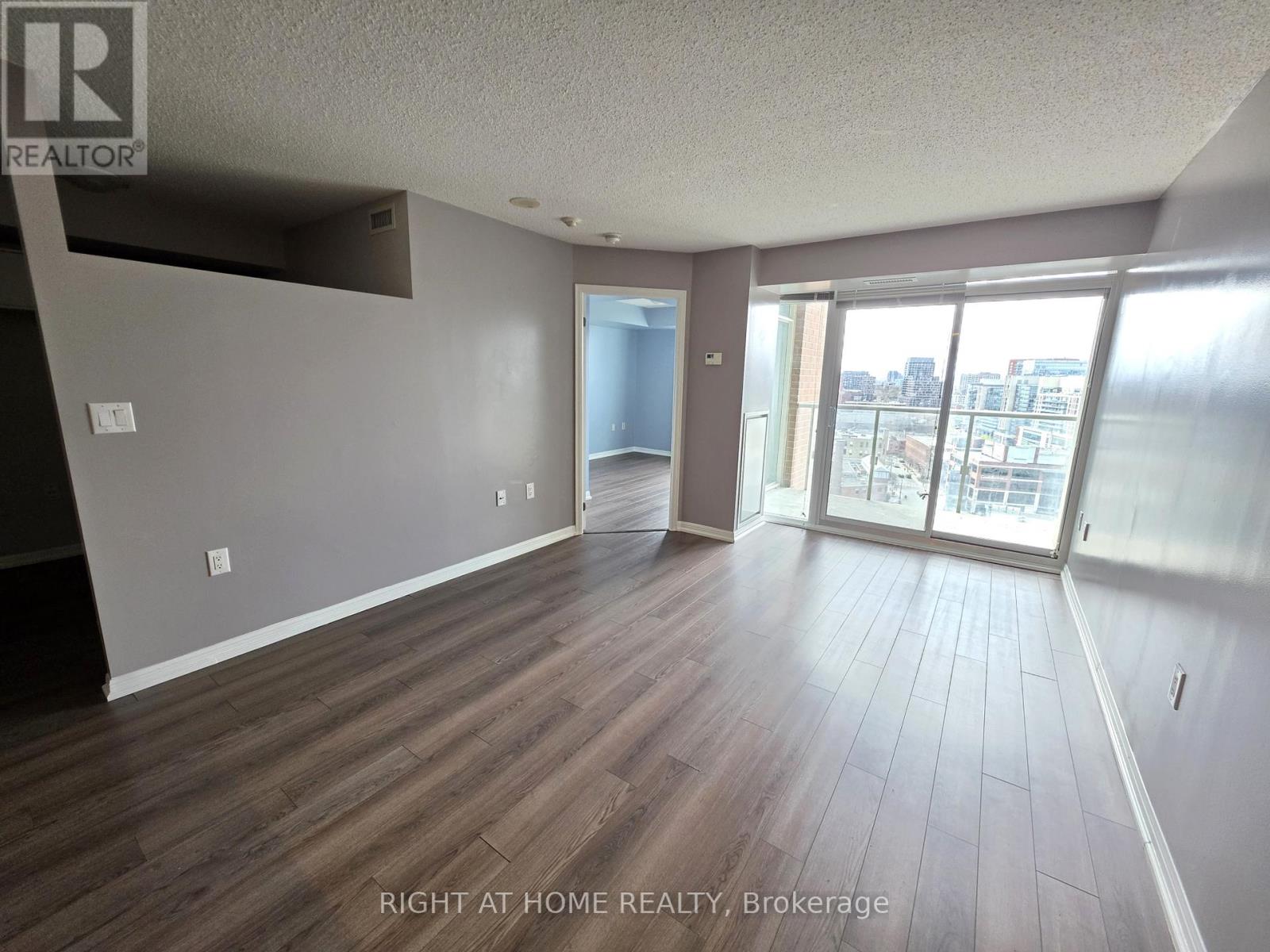 1711 - 125 Western Battery Road, Toronto, Ontario  M6K 3R8 - Photo 9 - C13075404