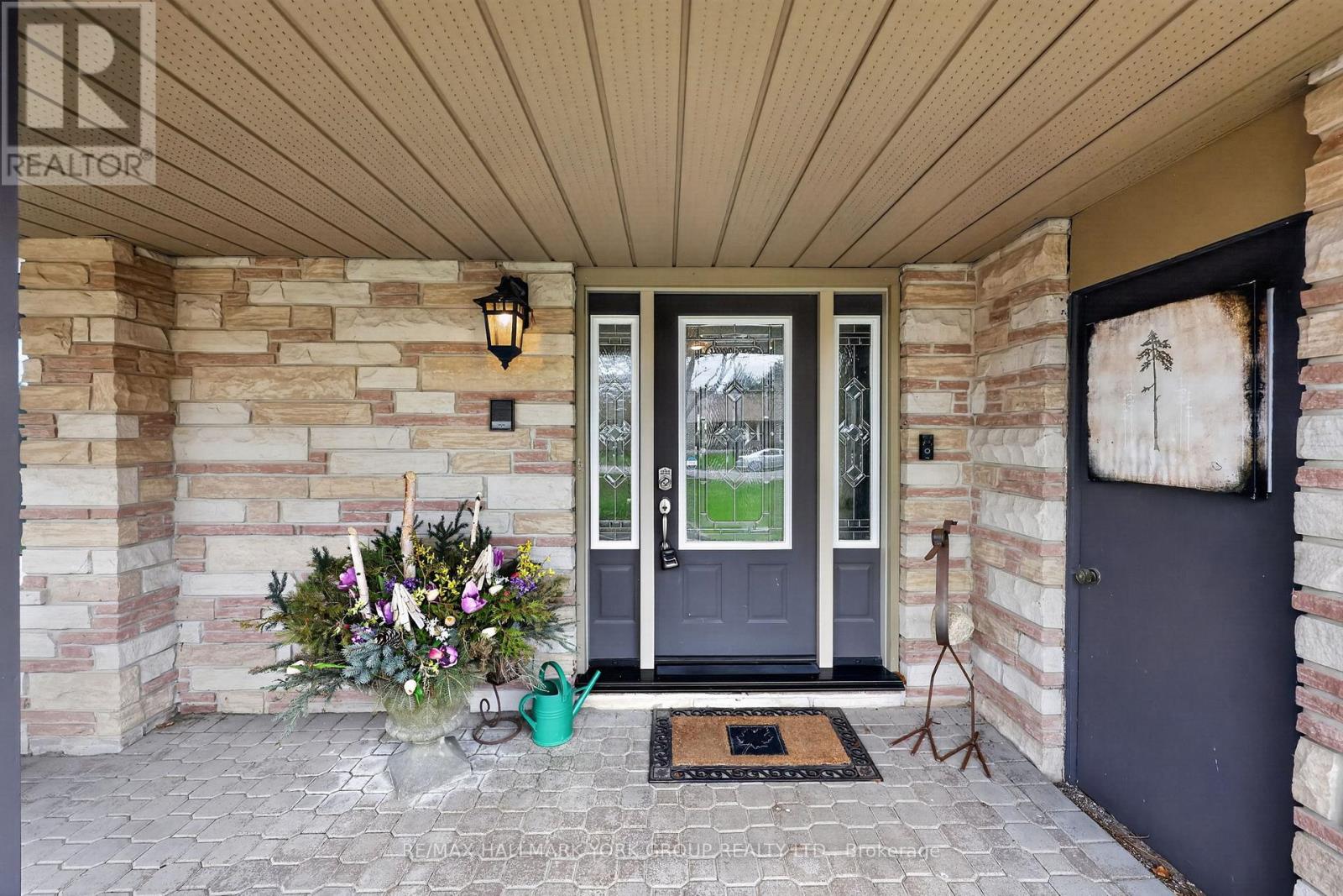 8 Grant Court, East Gwillimbury (Queensville), Ontario  L0G 1R0 - Photo 7 - N13075406