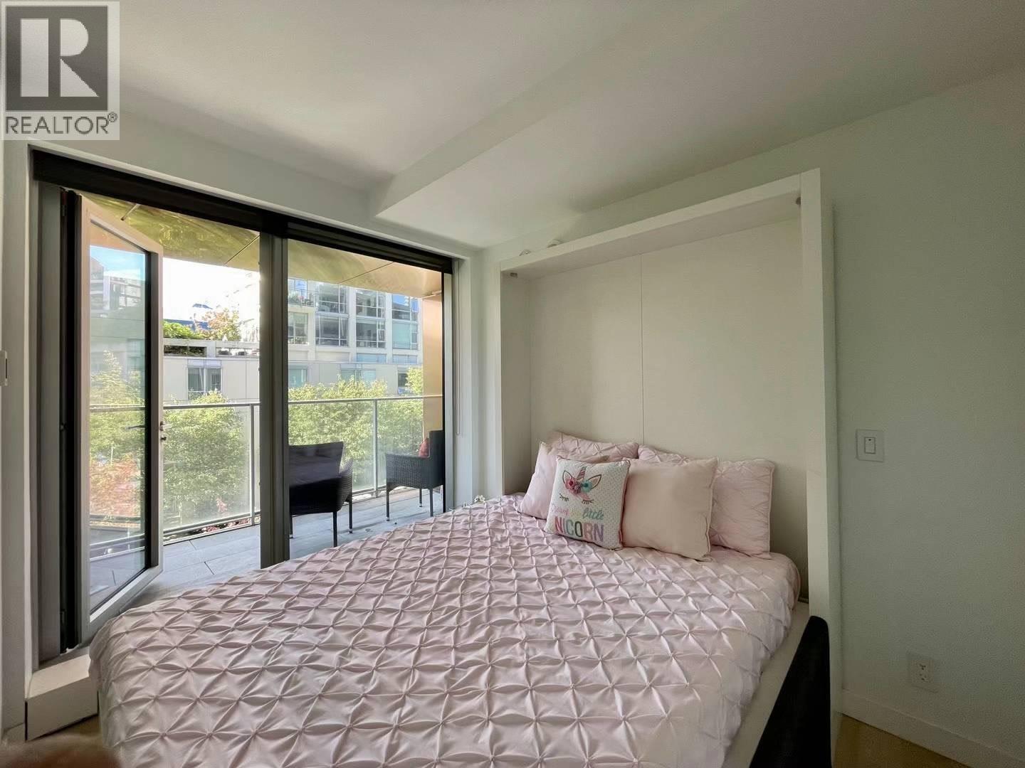 1477 Continental, Vancouver, British Columbia  V6Z 0G3 - Photo 8 - R3118681