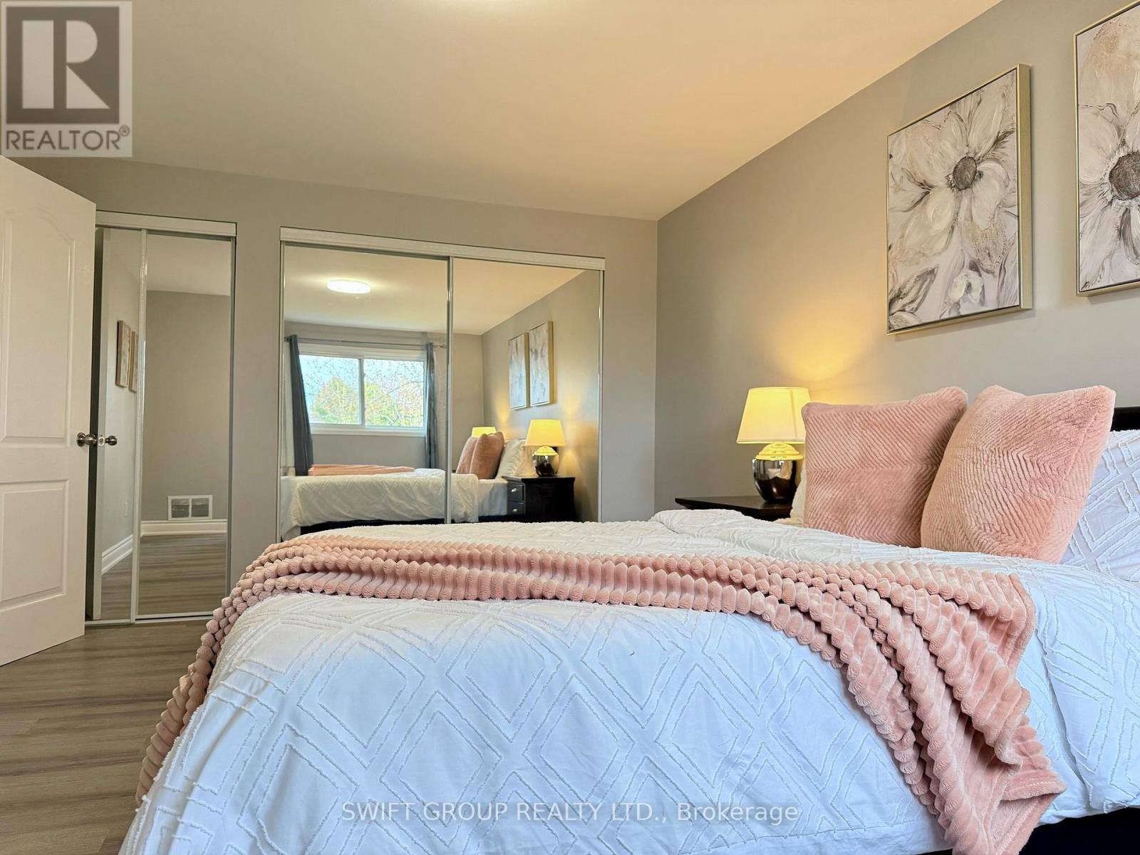 2218 Buttonbush Crescent, Mississauga, Ontario  L5L 1C5 - Photo 10 - W13075400