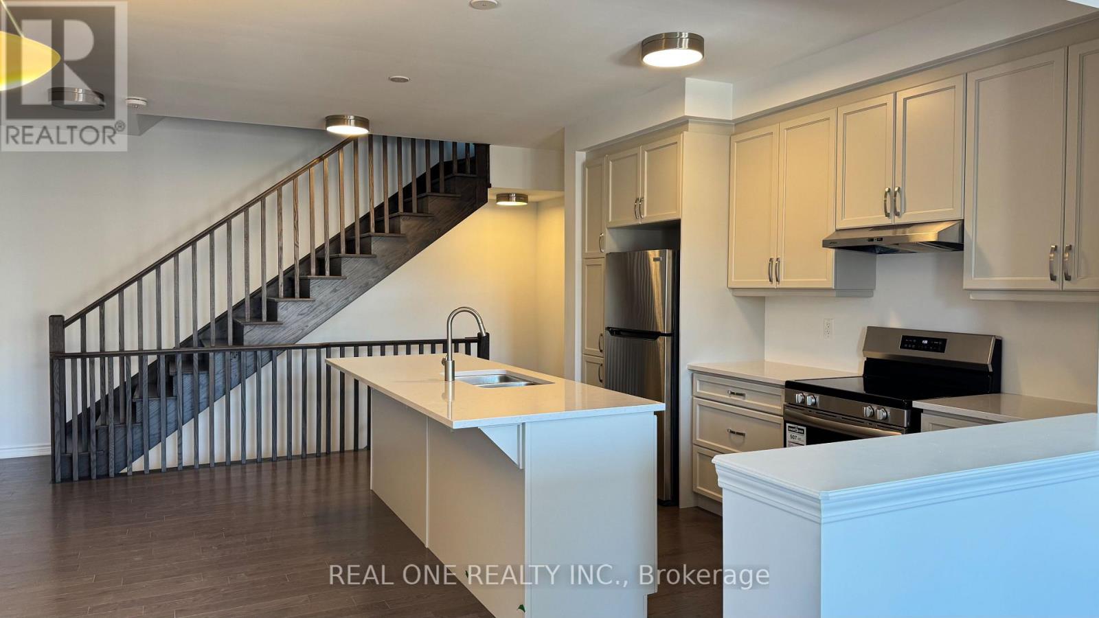 1216 Granary Street, Oakville, Ontario  L6H 7Y3 - Photo 12 - W13075408