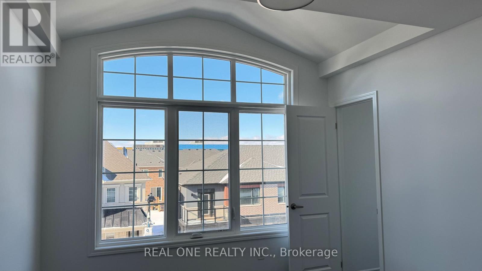 1216 Granary Street, Oakville, Ontario  L6H 7Y3 - Photo 24 - W13075408