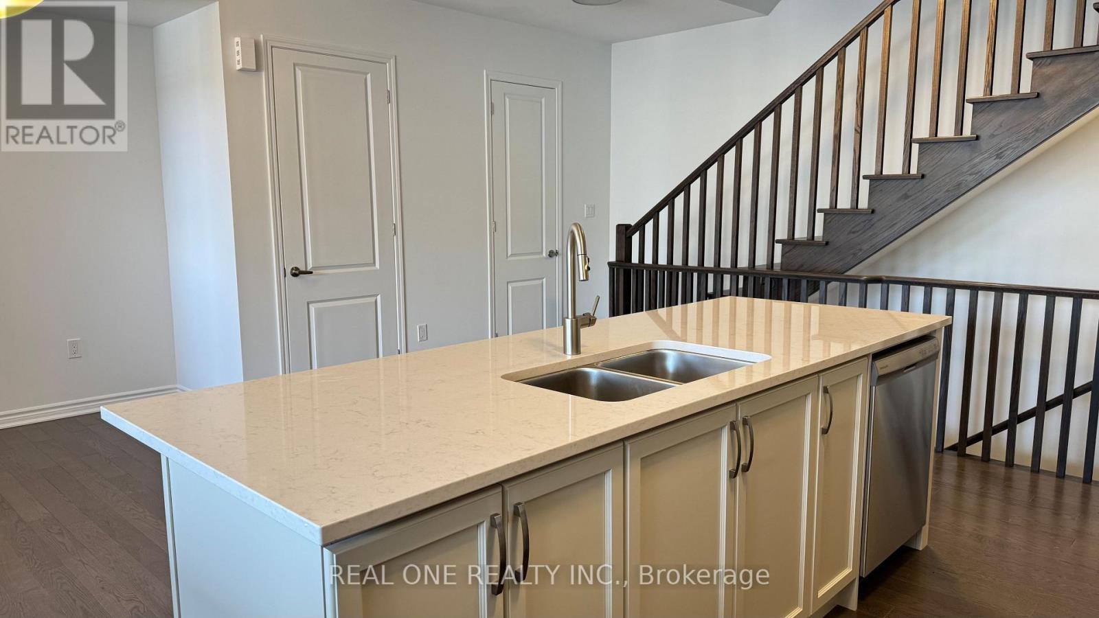 1216 Granary Street, Oakville, Ontario  L6H 7Y3 - Photo 35 - W13075408