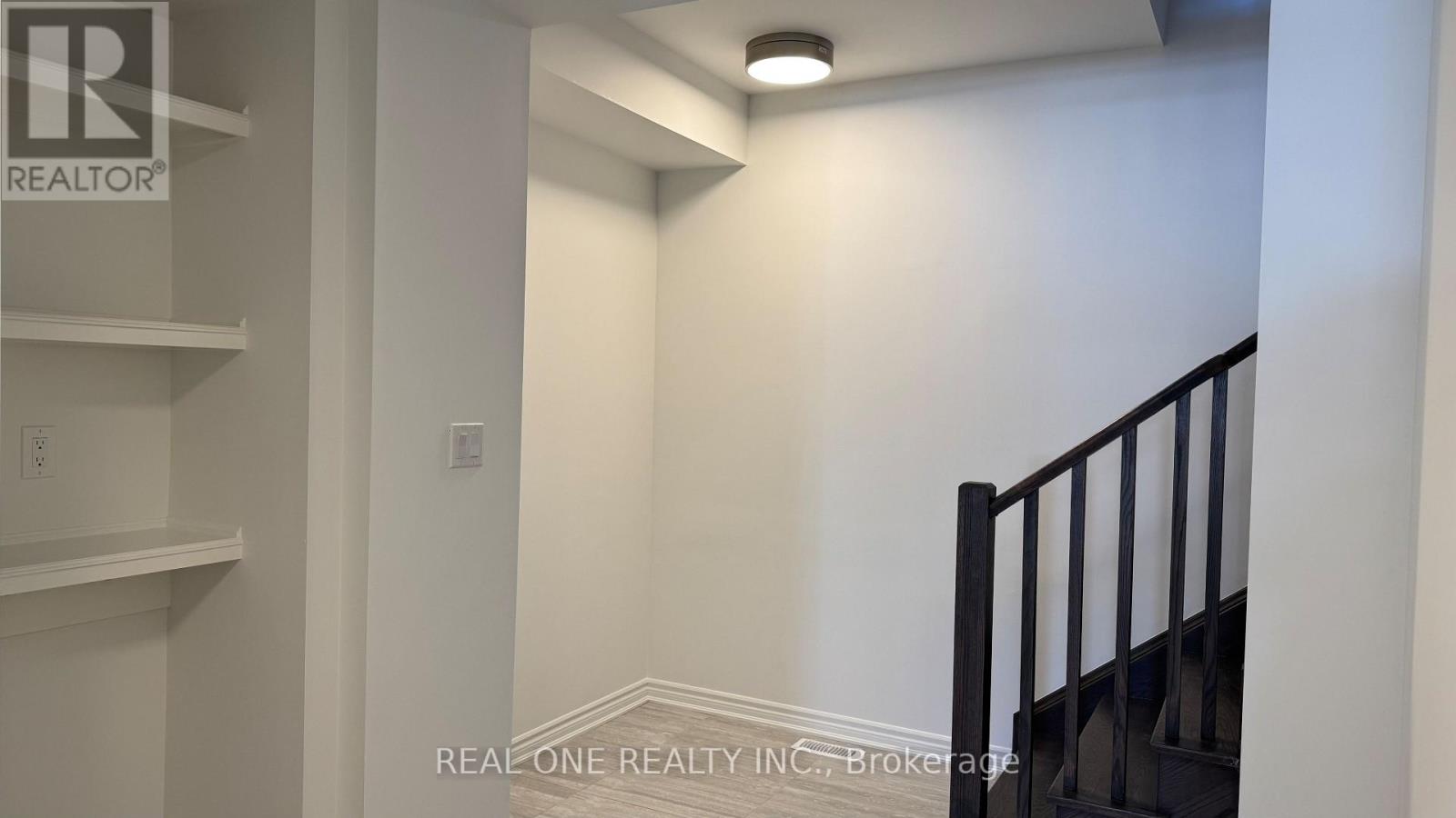 1216 Granary Street, Oakville, Ontario  L6H 7Y3 - Photo 6 - W13075408
