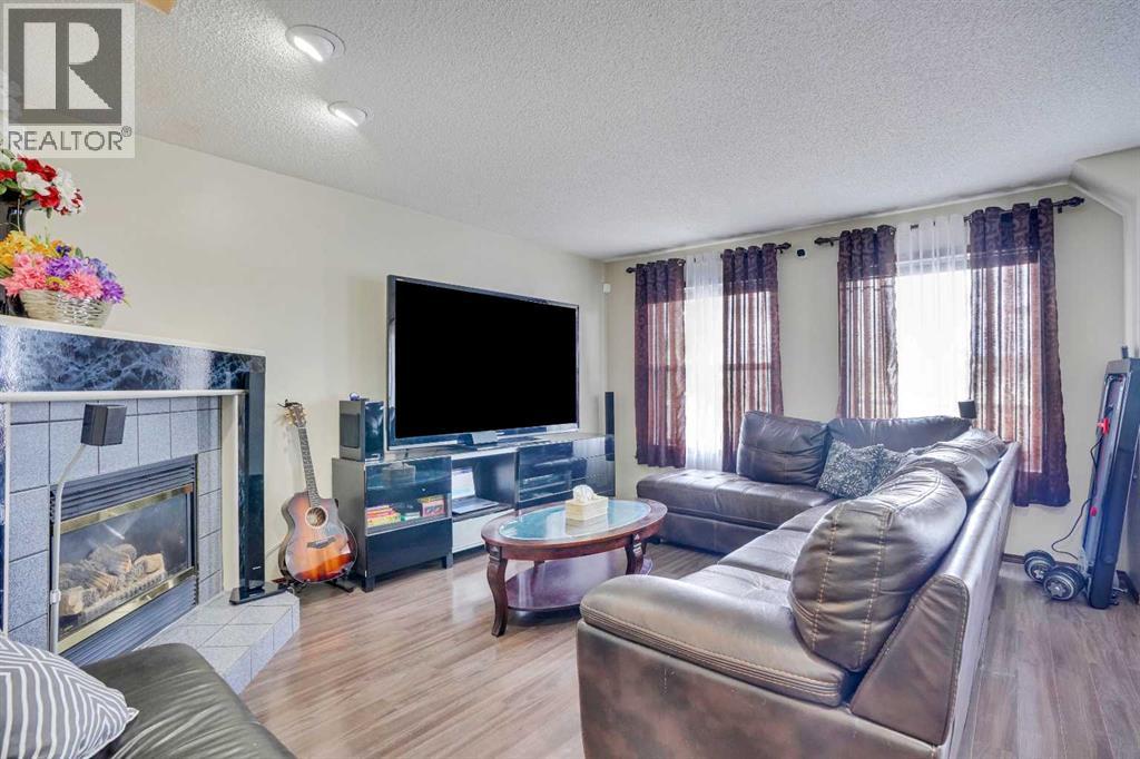 83 Bridlecreek Heath SW, Calgary, Alberta  T2Y 3N5 - Photo 11 - A2299197