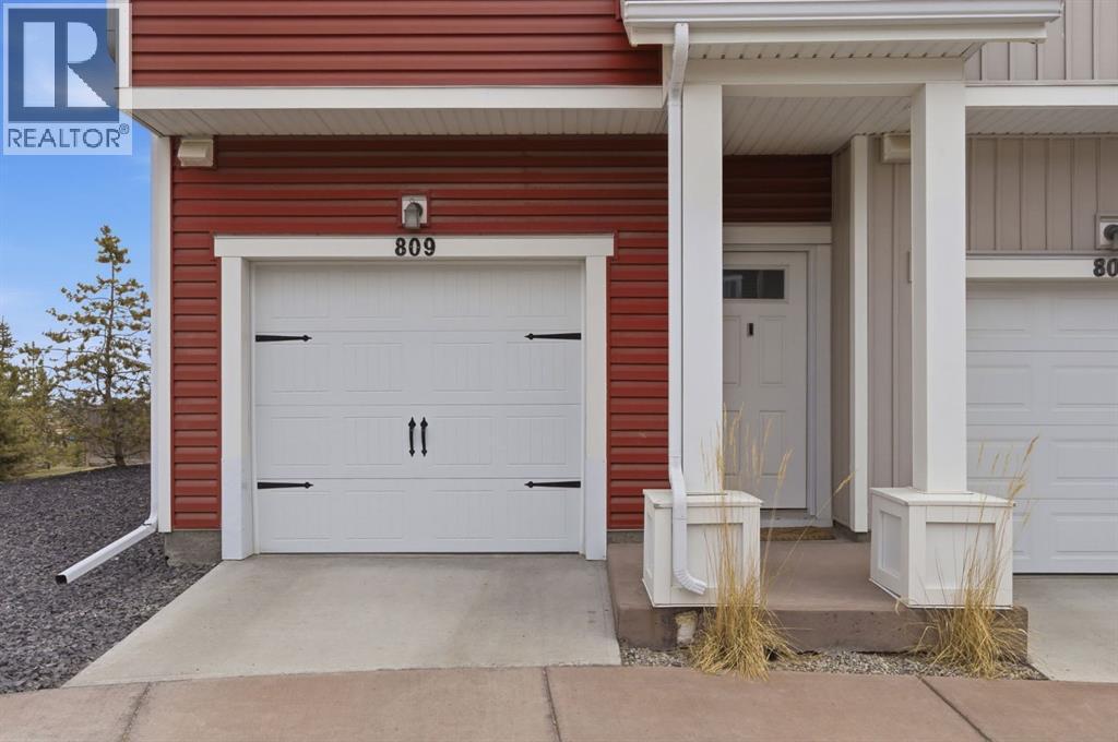809, 355 Nolancrest Heights Nw, Calgary, Alberta  T3R 0Z9 - Photo 4 - A2306913