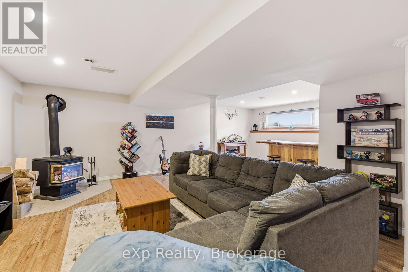 230 Saugeen Street, Grey Highlands, Ontario  N0C 1K0 - Photo 37 - X12723988