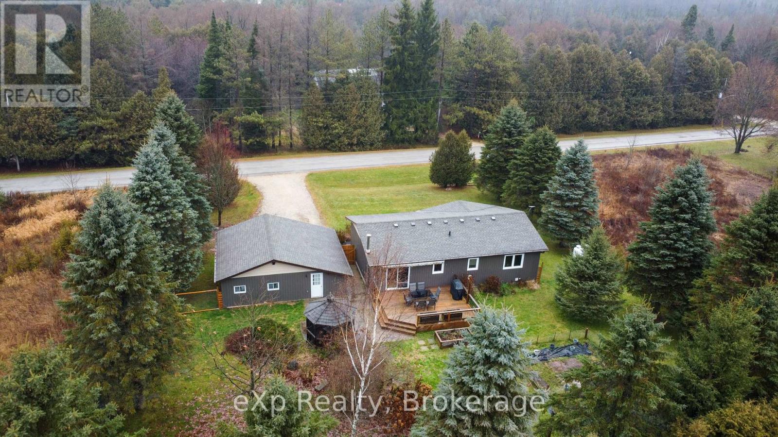 230 Saugeen Street, Grey Highlands, Ontario  N0C 1K0 - Photo 4 - X12723988