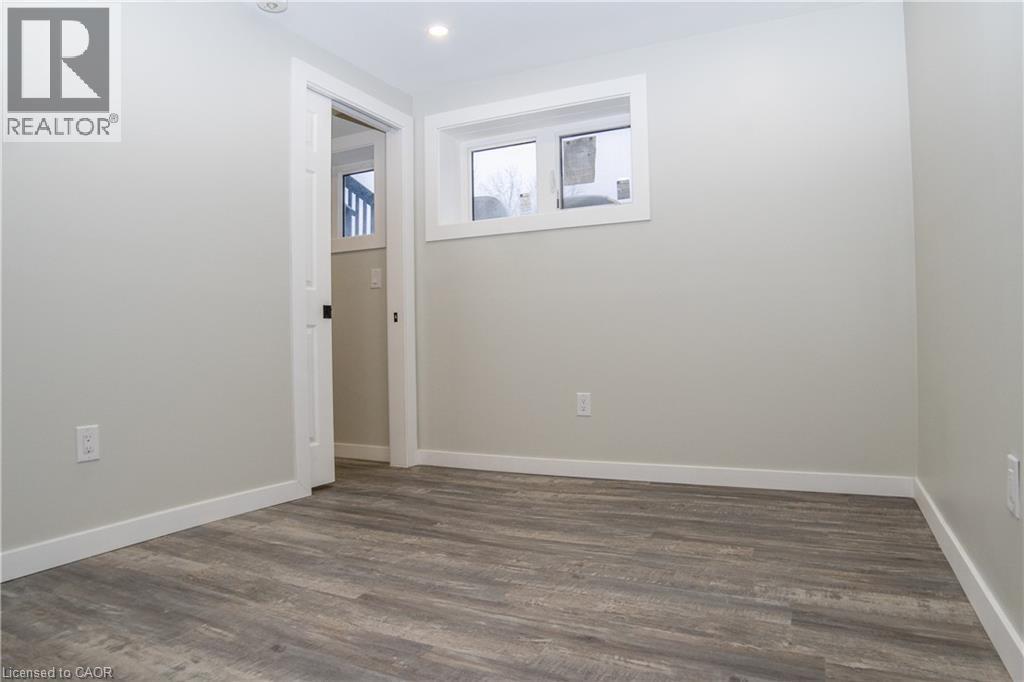 43 Fleming Crescent Unit# Lower, Caledonia, Ontario  N3W 0C3 - Photo 5 - 40826517