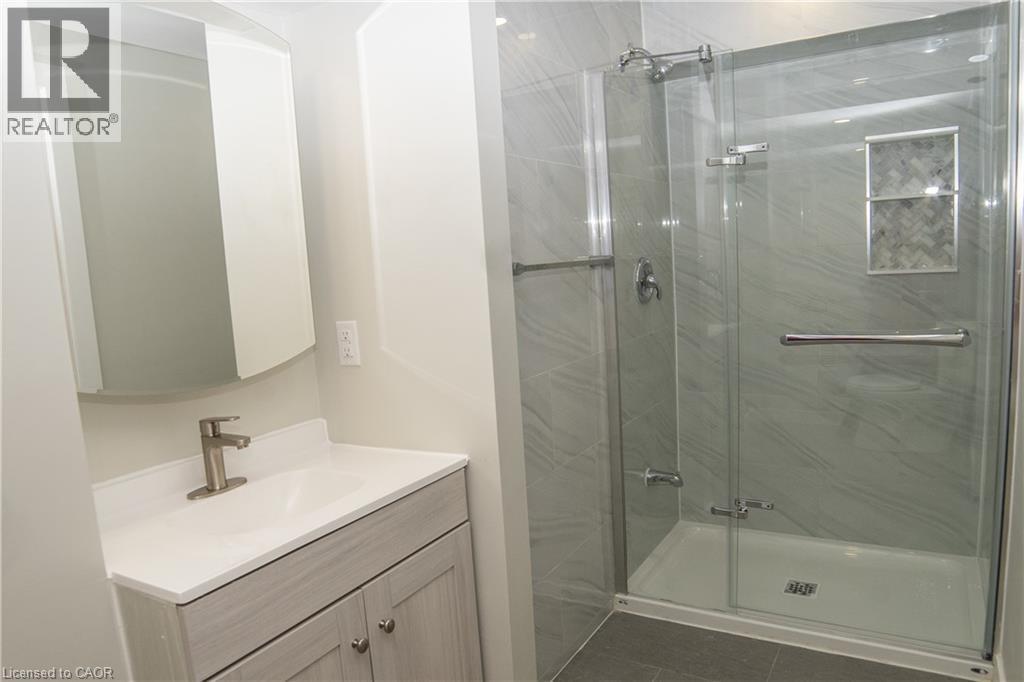 43 Fleming Crescent Unit# Lower, Caledonia, Ontario  N3W 0C3 - Photo 7 - 40826517