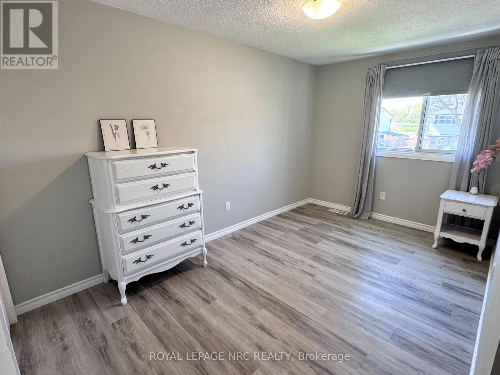 10 Lafayette Drive, St. Catharines, Ontario  L2N 6C2 - Photo 13 - X13075454