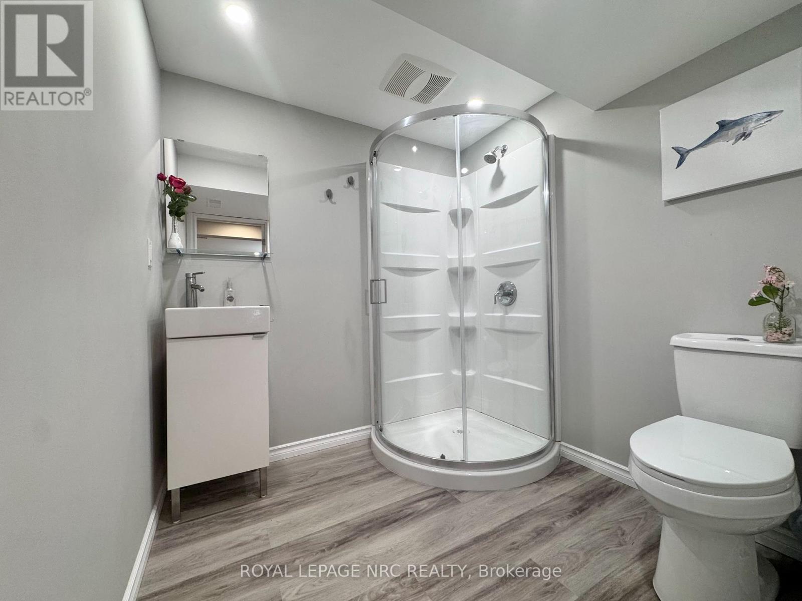 10 Lafayette Drive, St. Catharines, Ontario  L2N 6C2 - Photo 18 - X13075454