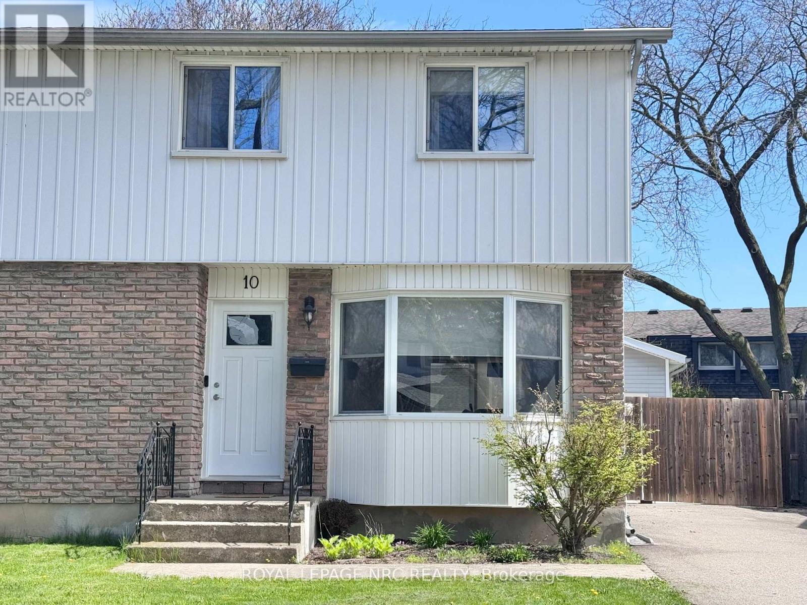 10 Lafayette Drive, St. Catharines, Ontario  L2N 6C2 - Photo 2 - X13075454