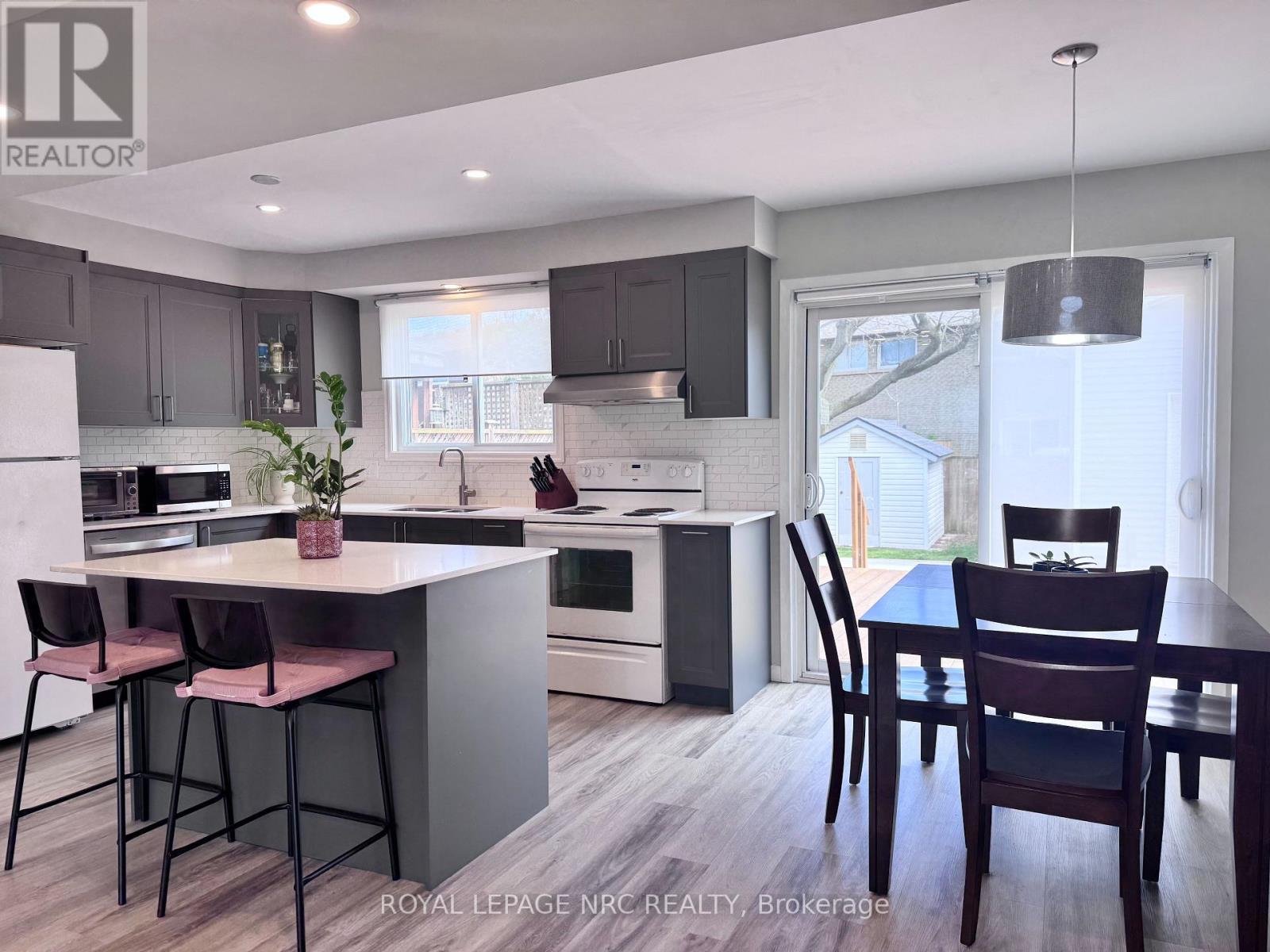10 Lafayette Drive, St. Catharines, Ontario  L2N 6C2 - Photo 4 - X13075454