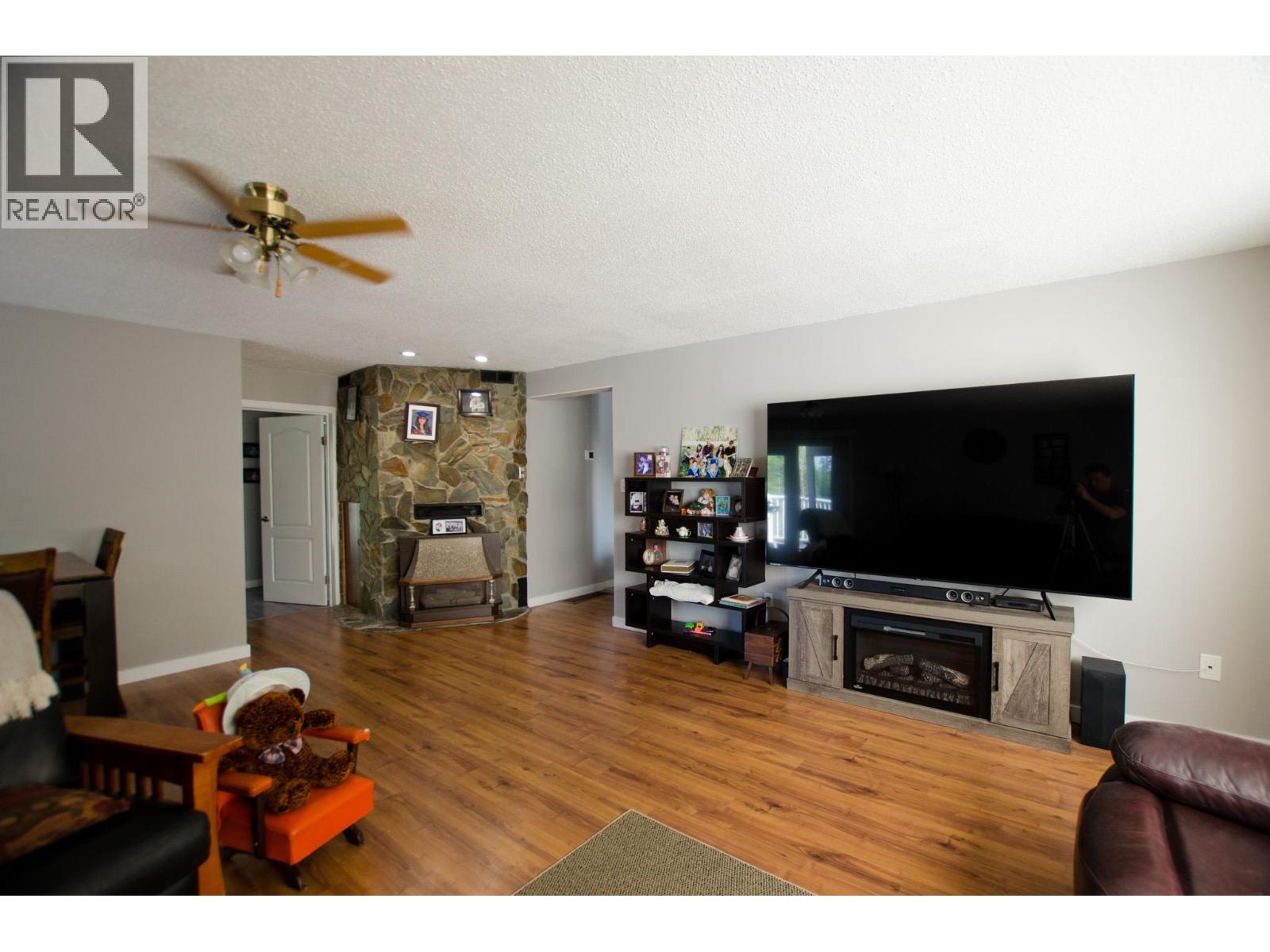 8490 Louise Drive, Prince George, British Columbia  V2N 6G4 - Photo 14 - R3118687
