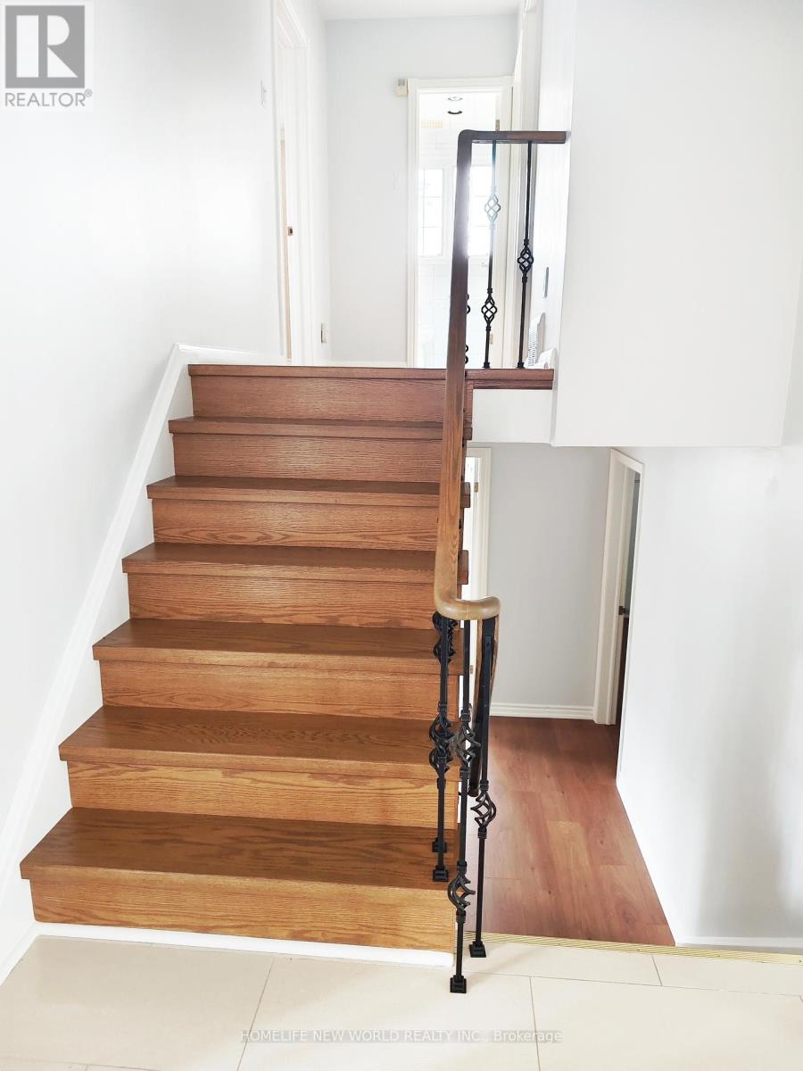18 Olsen Drive, Toronto, Ontario  M3A 3J2 - Photo 18 - C13075428