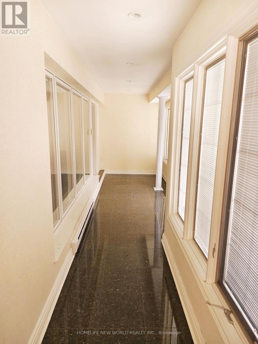 18 Olsen Drive, Toronto, Ontario  M3A 3J2 - Photo 3 - C13075428