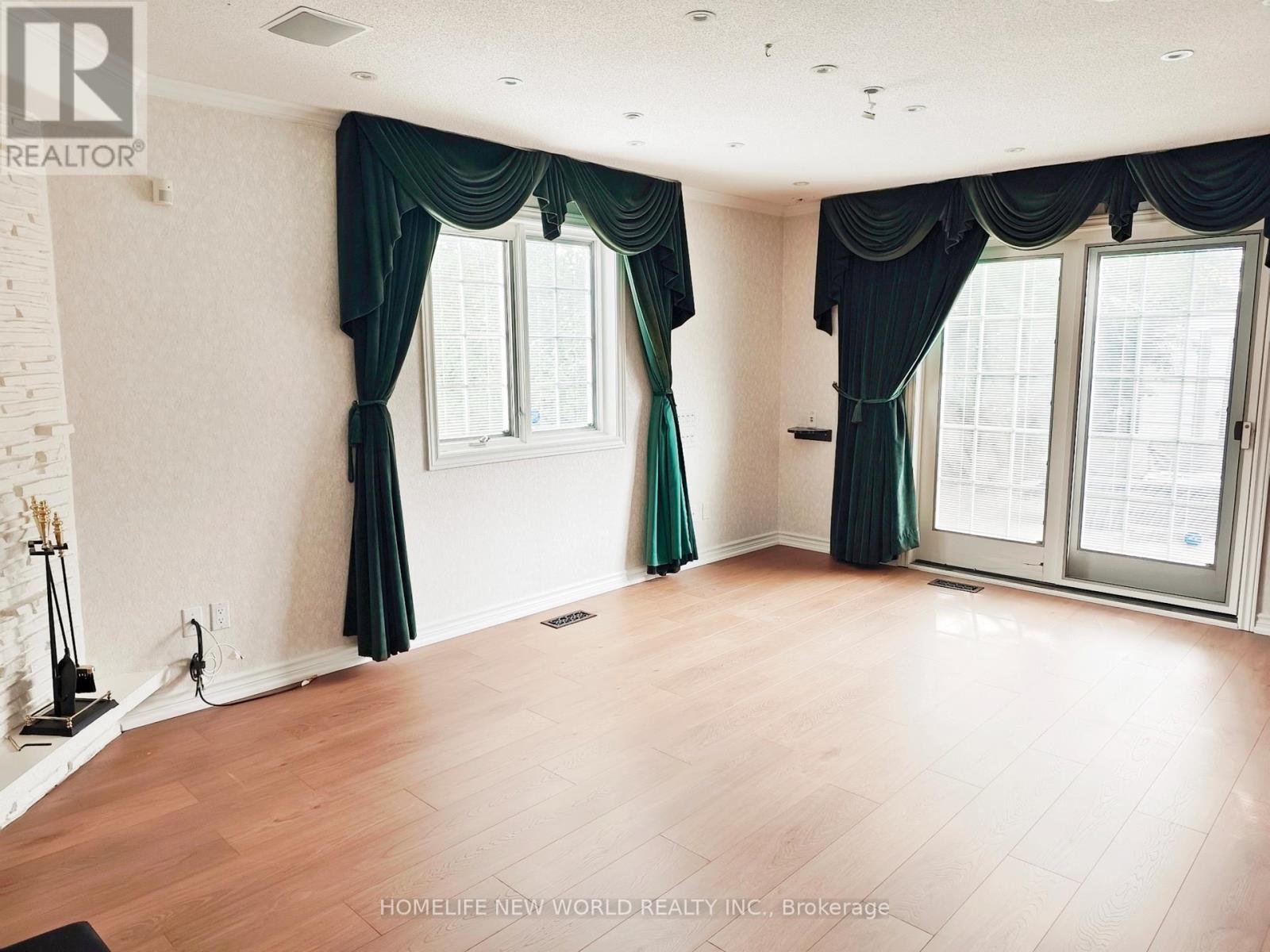 18 Olsen Drive, Toronto, Ontario  M3A 3J2 - Photo 9 - C13075428
