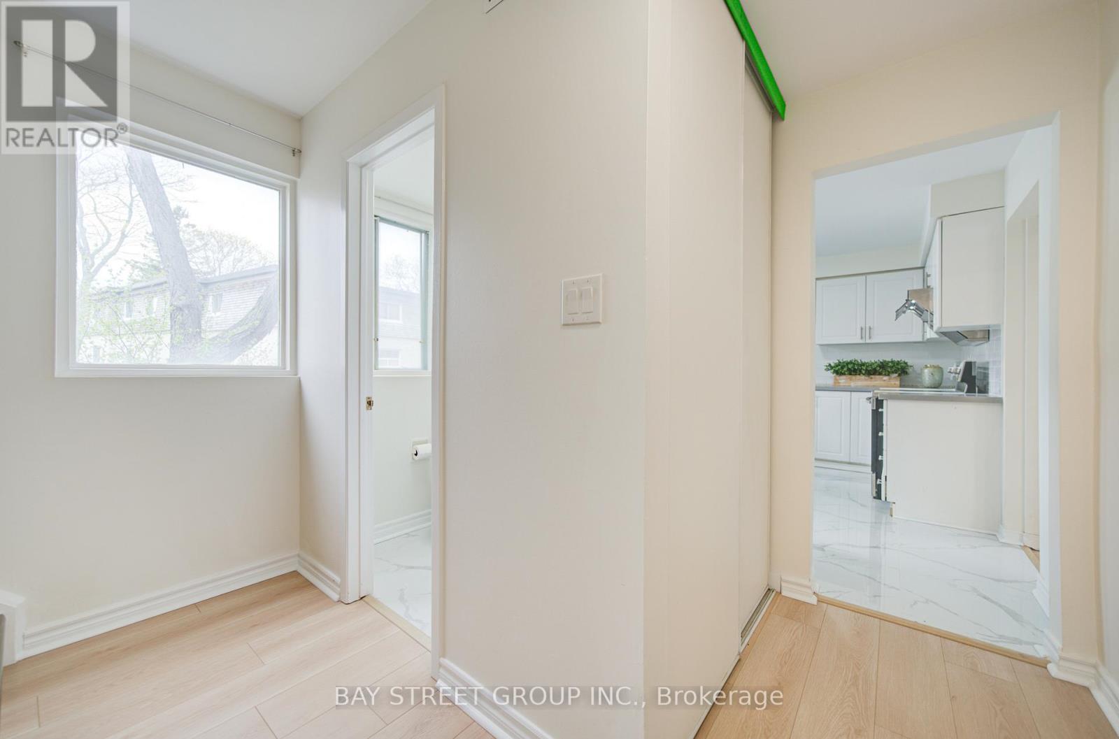 108 Courville Coachway, Toronto, Ontario  M2J 3V7 - Photo 13 - C13075470